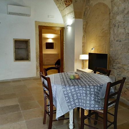 Dimora Salentina Via Scarambone Lecce Apartment Bagian luar foto