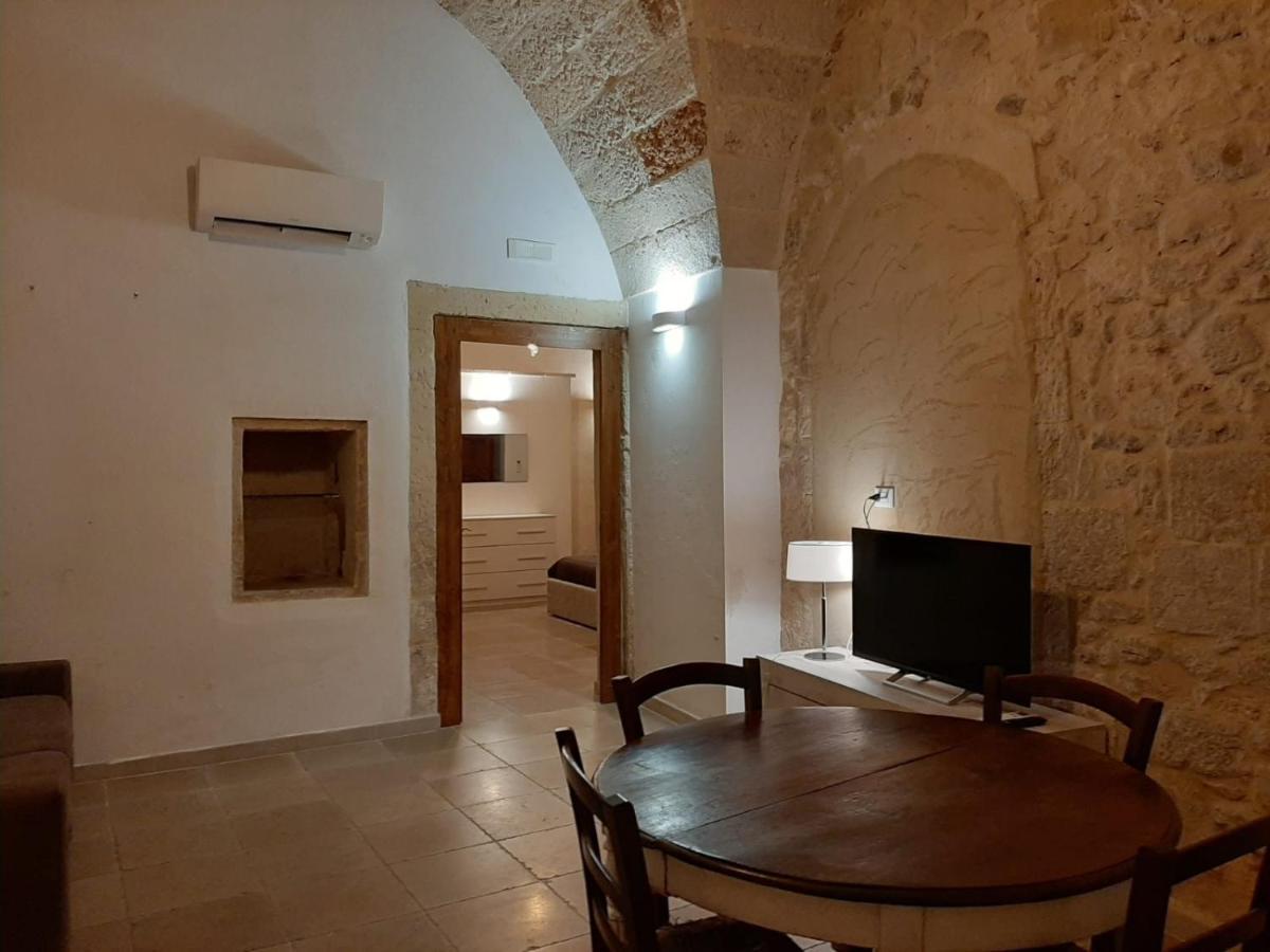 Dimora Salentina Via Scarambone Lecce Apartment Bagian luar foto